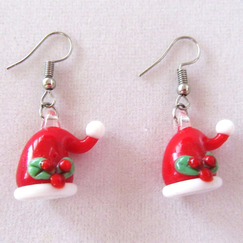 Santa hat glass earrings with mistletoe - pierced